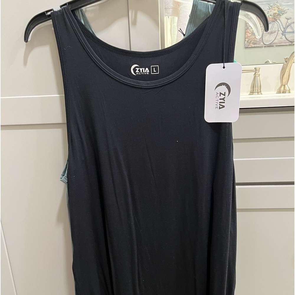 ZYIA Black Finesse Slit Tank